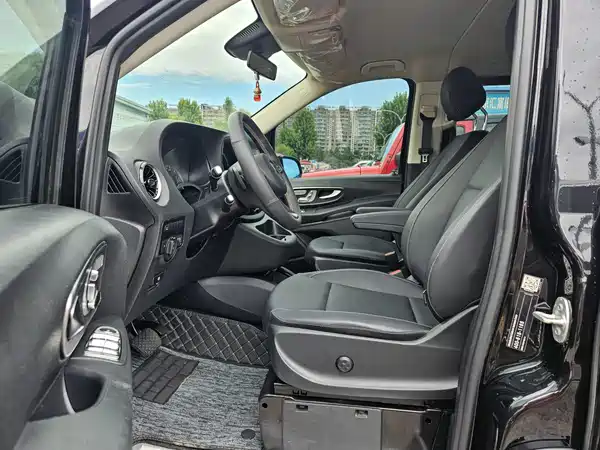 Mercedes-Benz Vito 2023