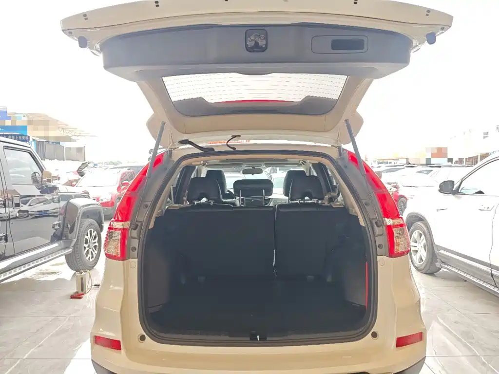 Honda CR-V 2015 — фото 16