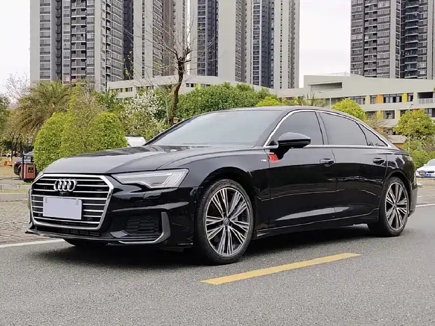 Audi A6L 2019 — фото 1