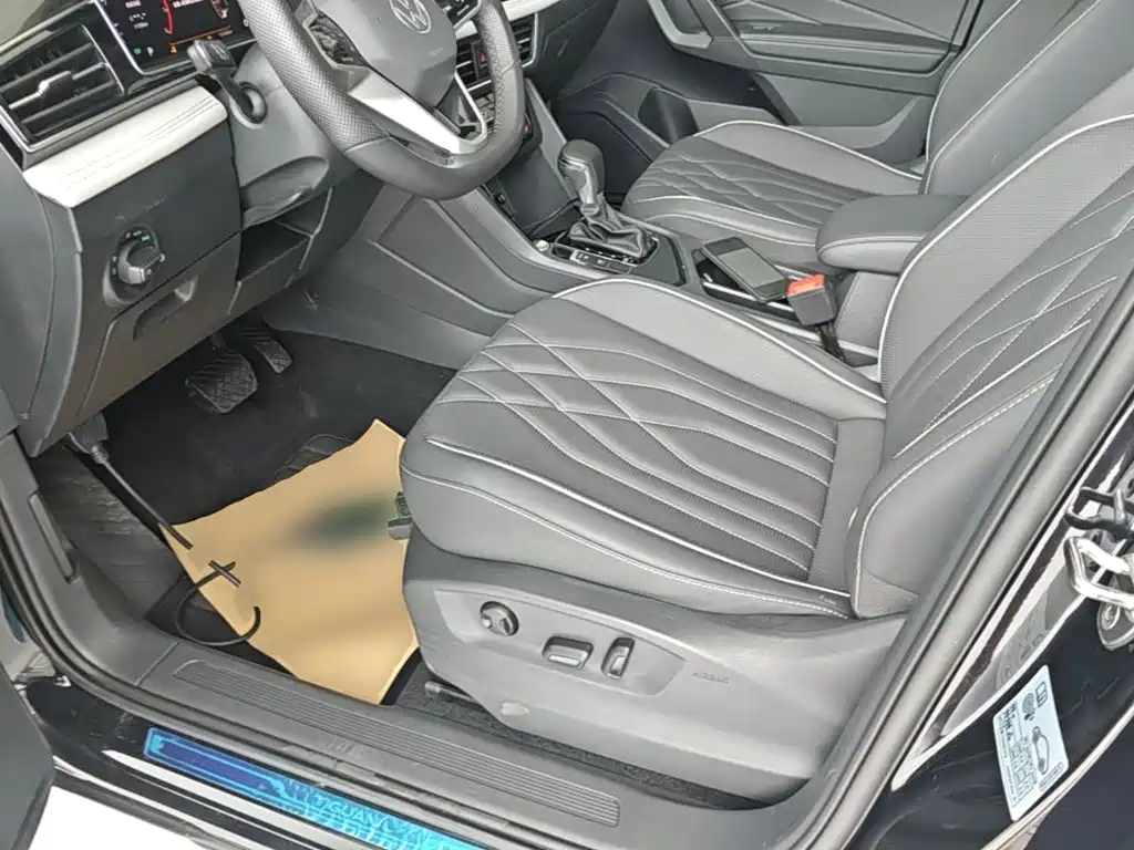 Volkswagen Tiguan L 2022 — фото 15