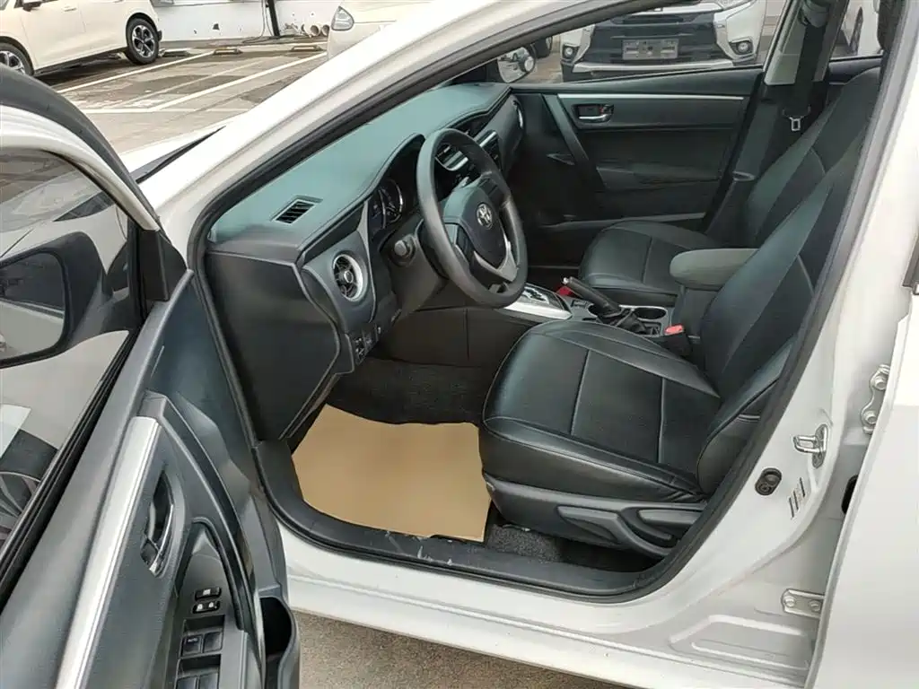 Toyota Corolla 2019 — фото 16