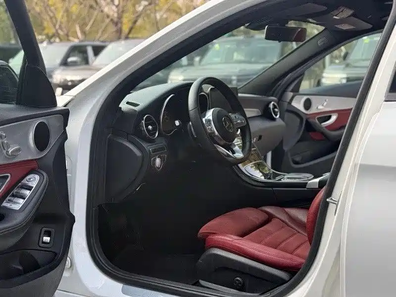 Mercedes-Benz C-Class 2019