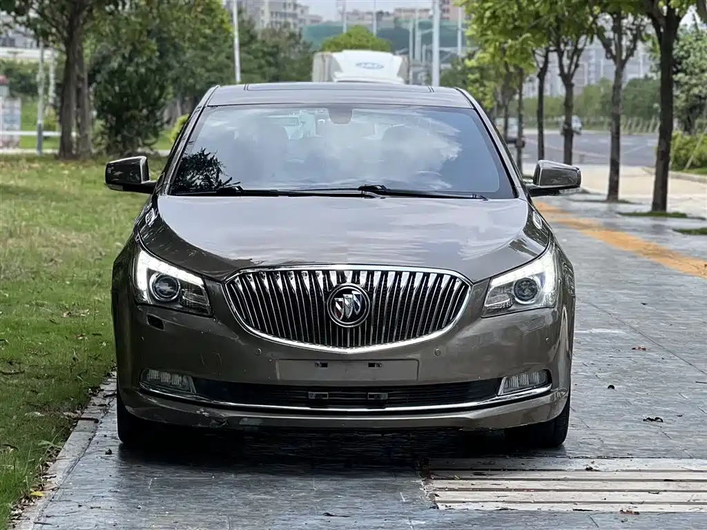 Buick LaCrosse 2015 — фото 2
