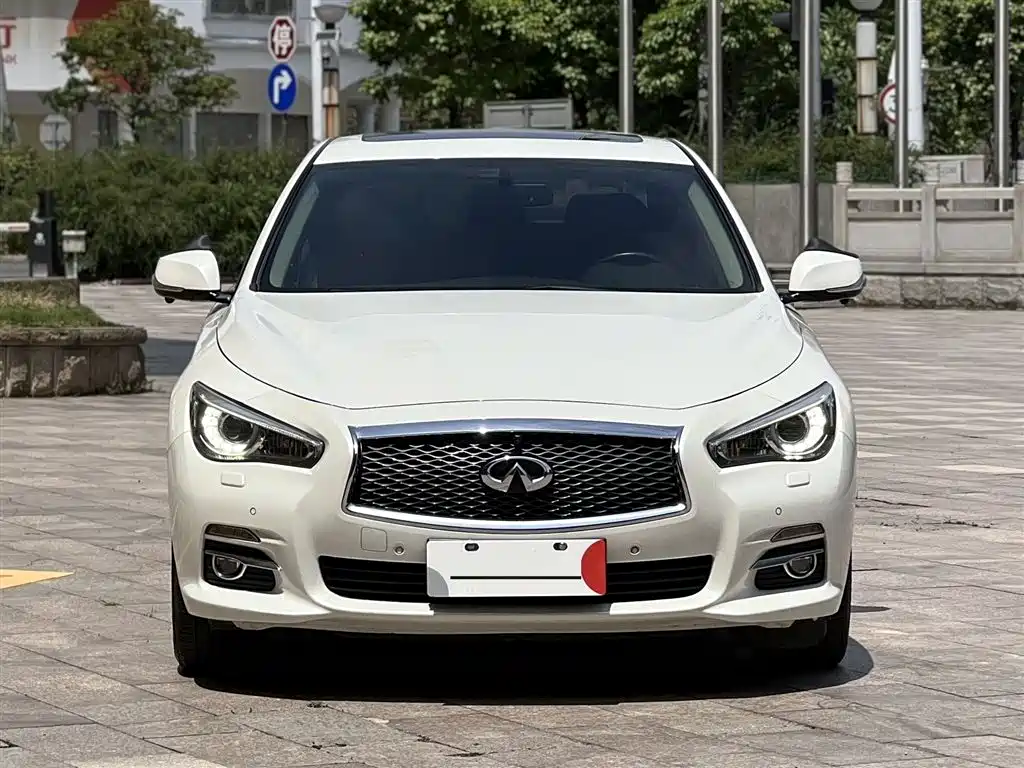 Infiniti Q50L 2018 — фото 2