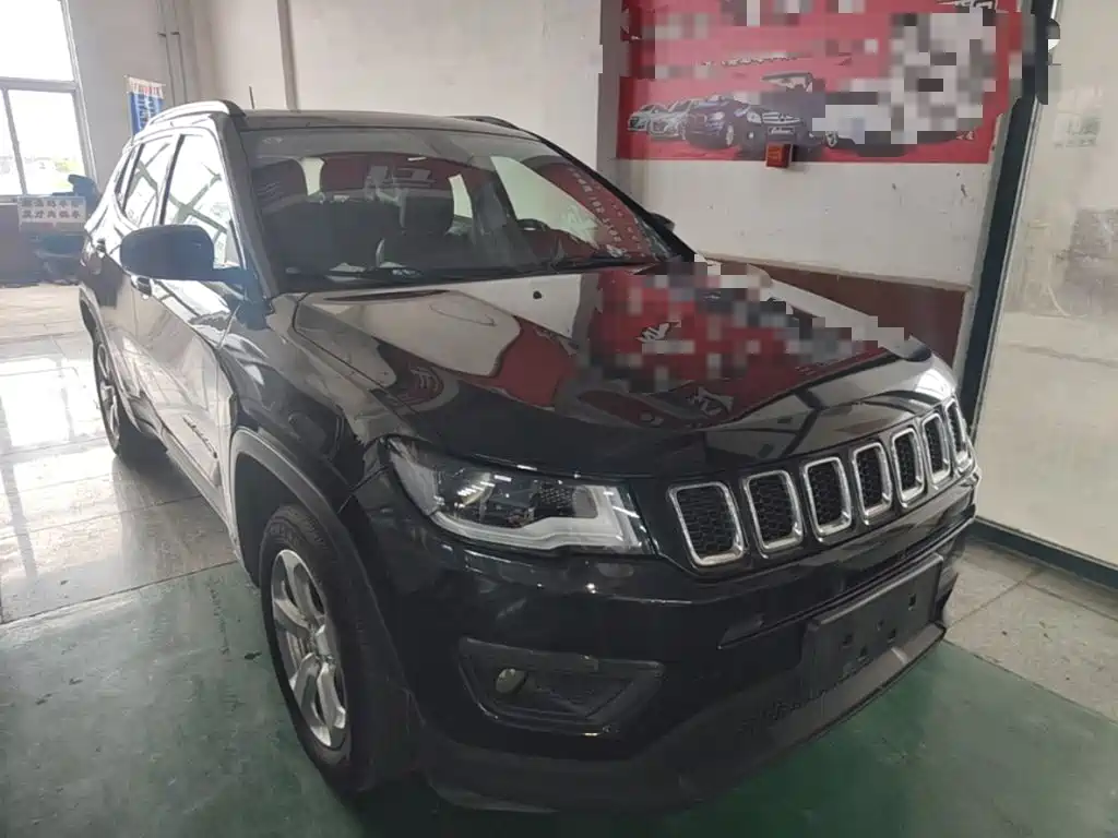 Jeep Compass 2017 — фото 4