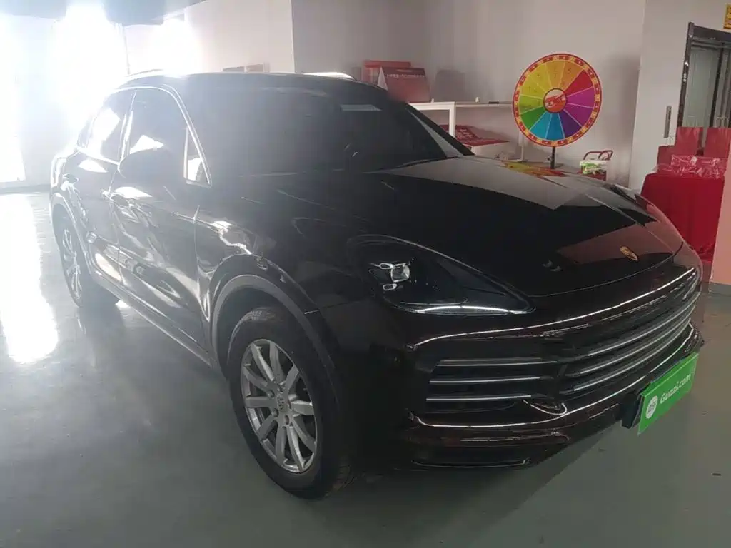 Porsche Cayenne 2019 — фото 4