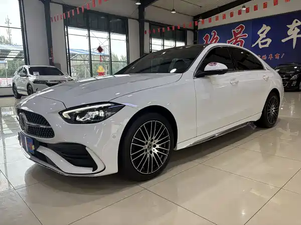Mercedes-Benz C-Class 2024