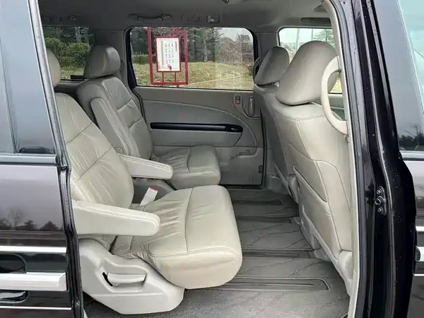Honda Elysion 2014