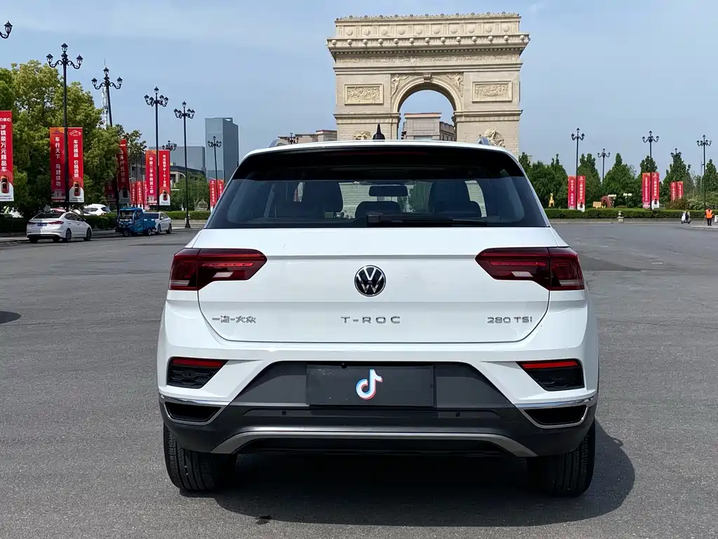 Volkswagen T-Roc 2022 — фото 8