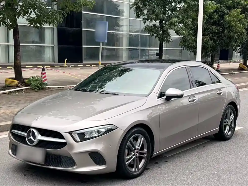 Mercedes-Benz A-Class 2020 — фото 2