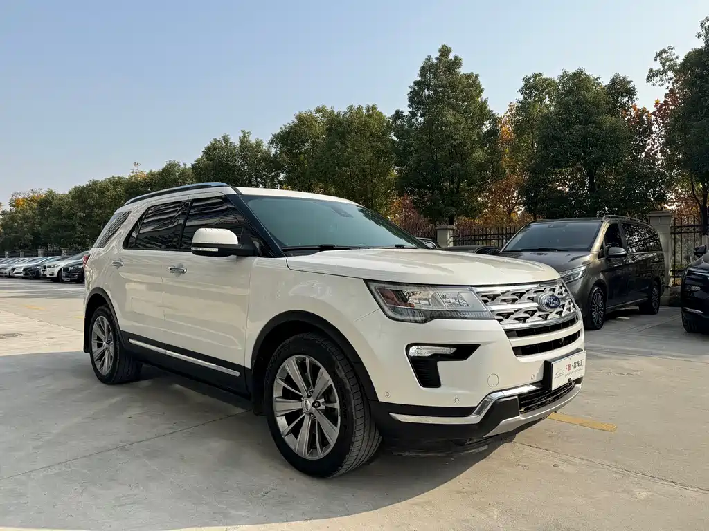 Ford Explorer 2019 — фото 3