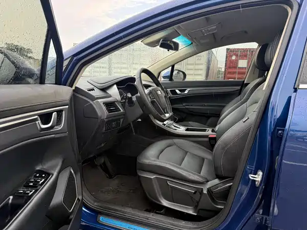 Geely Emgrand GS 2018