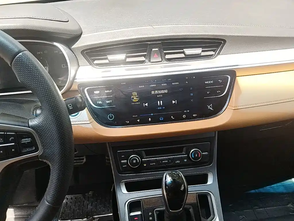 Geely Vision S1 2018 — фото 13