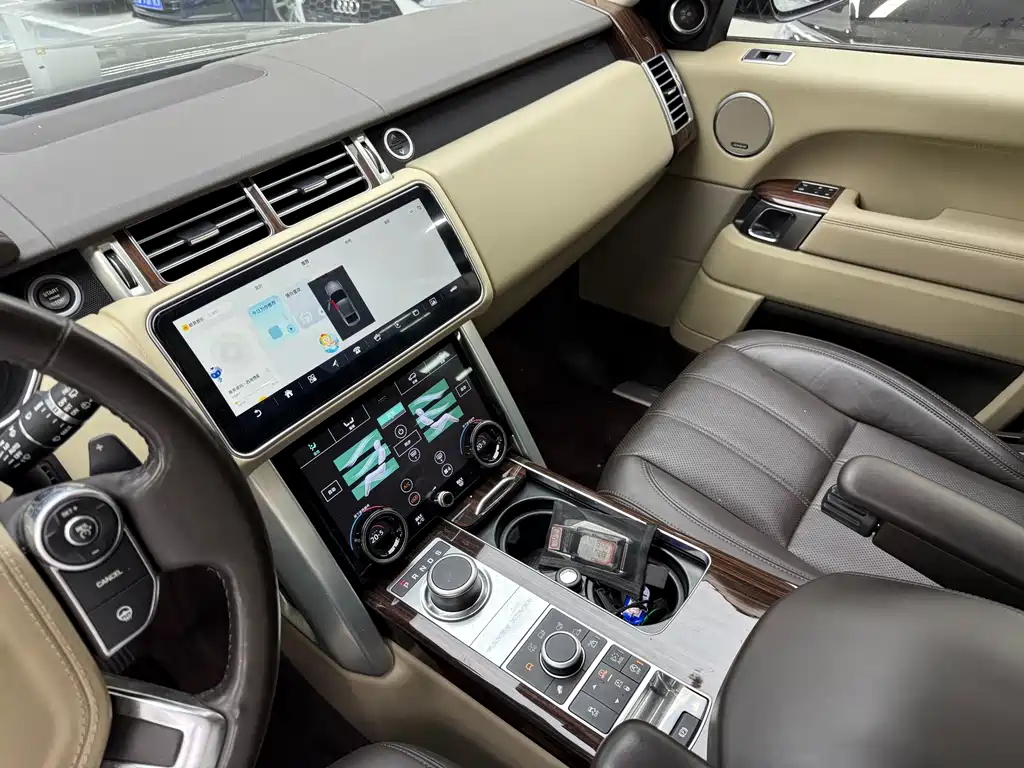 Land Rover Range Rover 2016 — фото 11