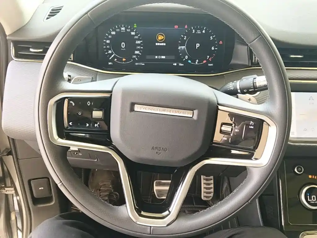 Land Rover Evoque 2022 — фото 11