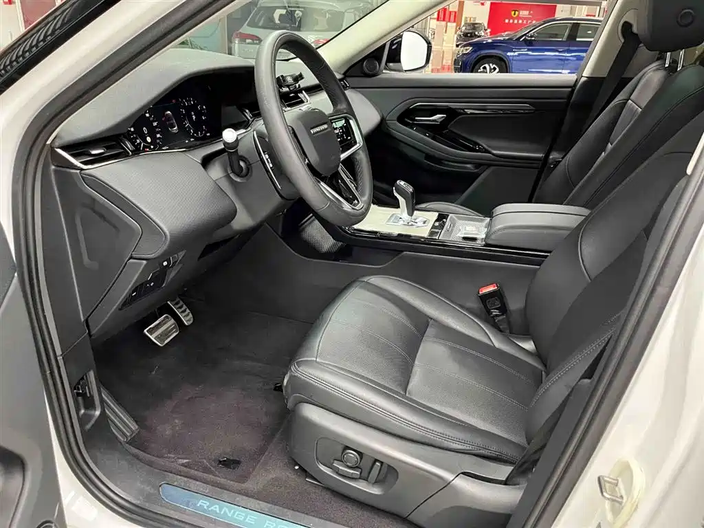 Land Rover Evoque 2022 — фото 12