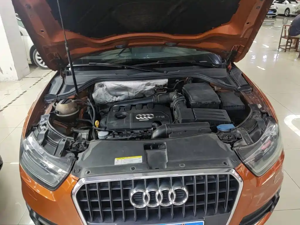 Audi Q3 2015 — фото 20