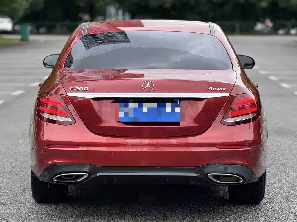 Mercedes-Benz E-Class 2017 — фото 13