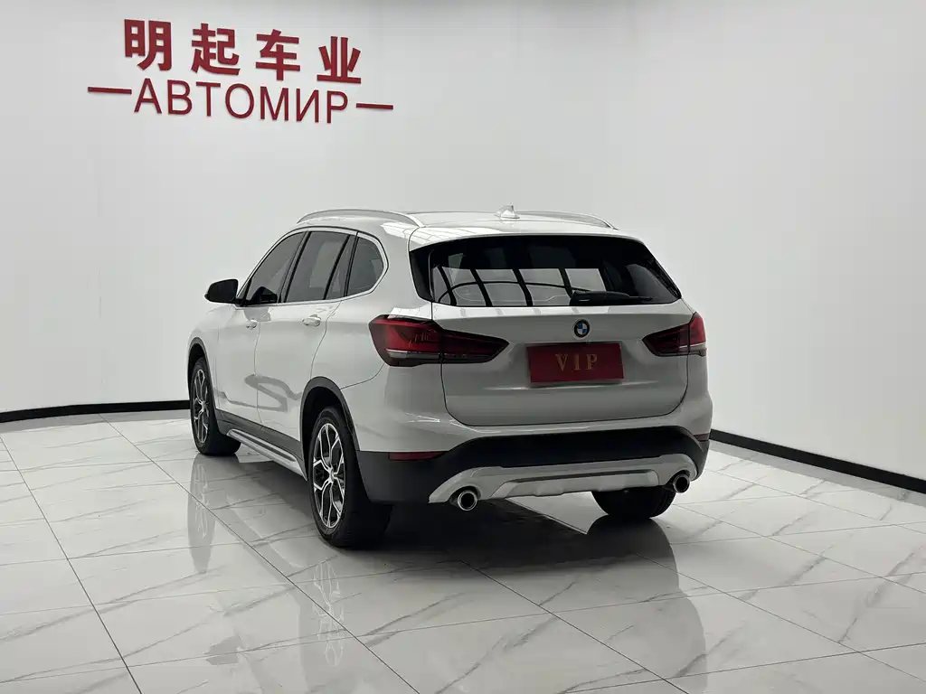 BMW X1 2022 — фото 8
