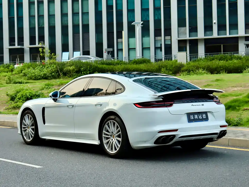 Porsche Panamera 2018
