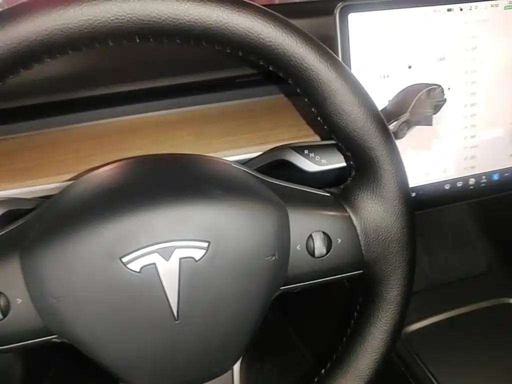 Tesla Model 3 2023 — фото 14