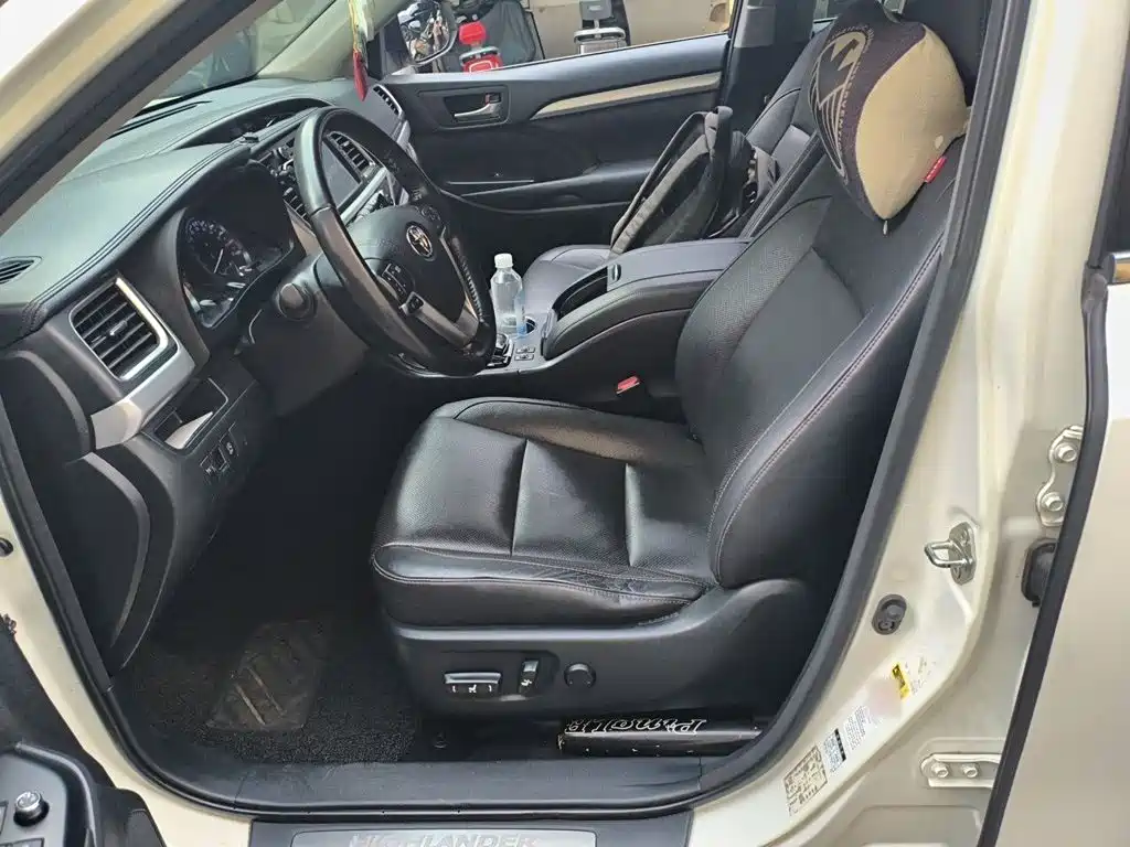 Toyota Highlander 2015 — фото 8