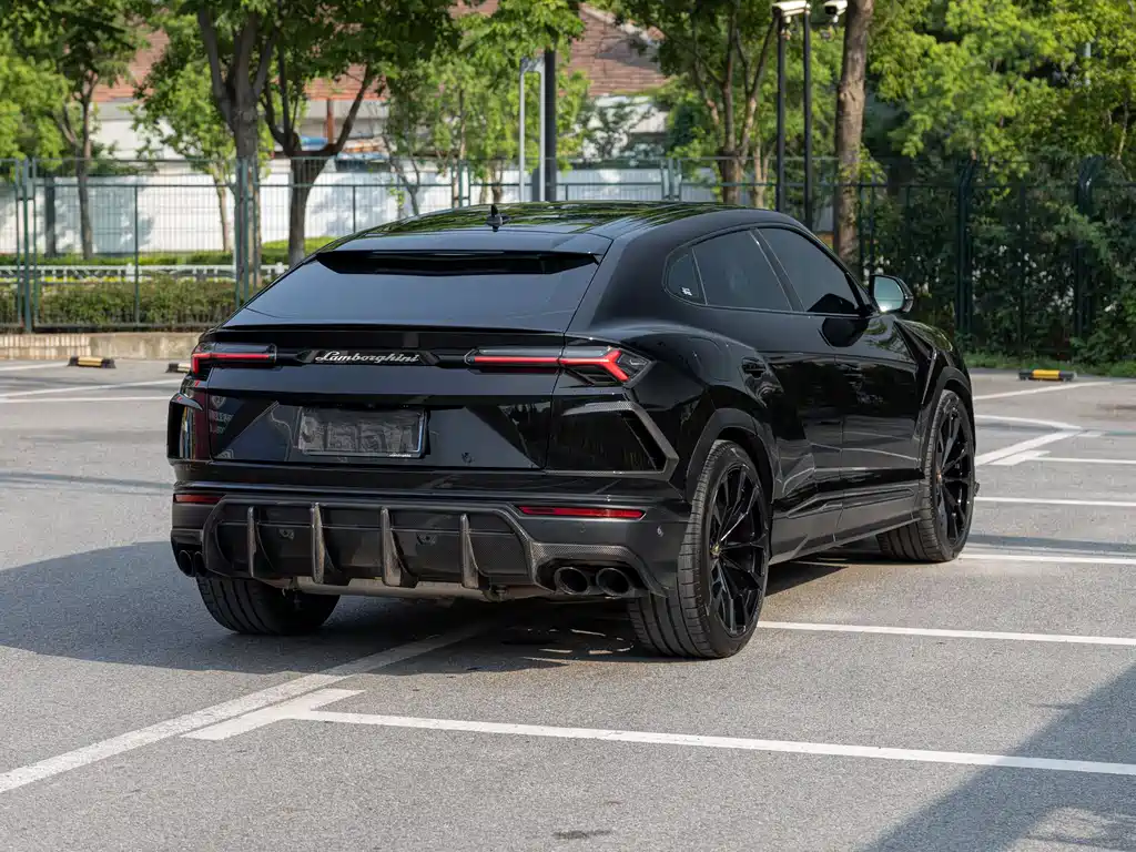 Lamborghini Urus 2019 — фото 4