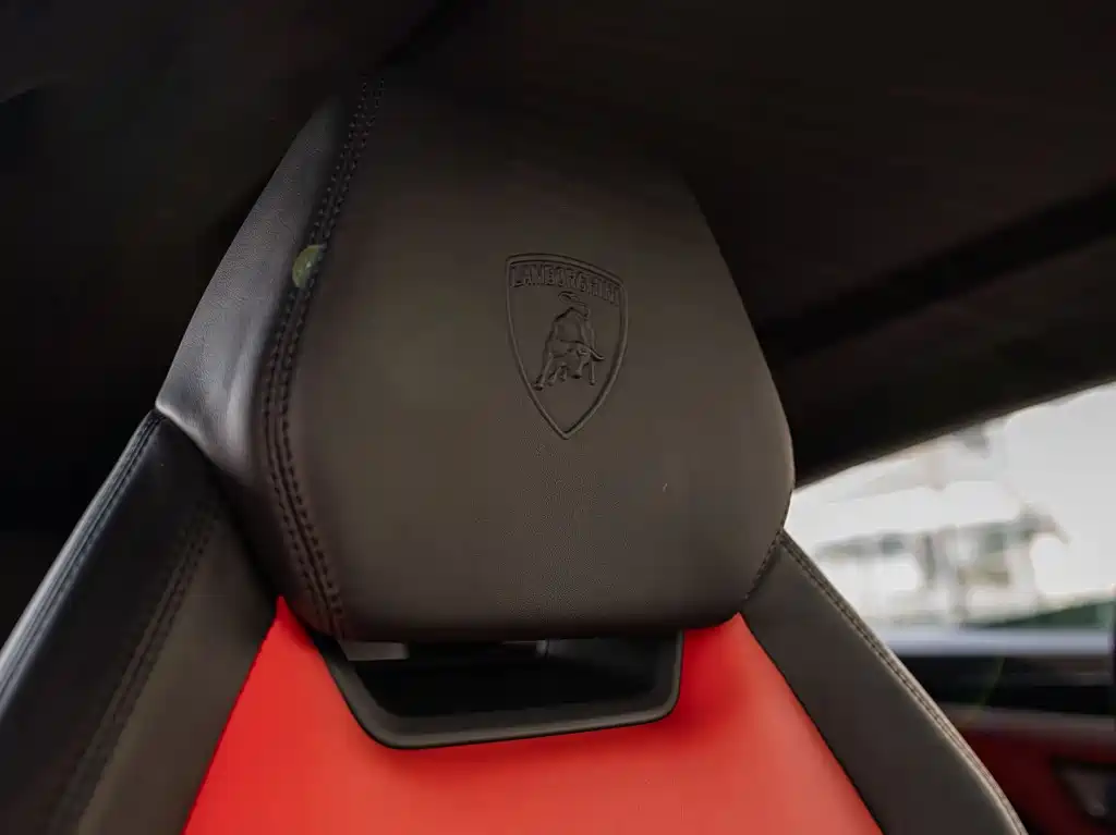 Lamborghini Urus 2019 — фото 21