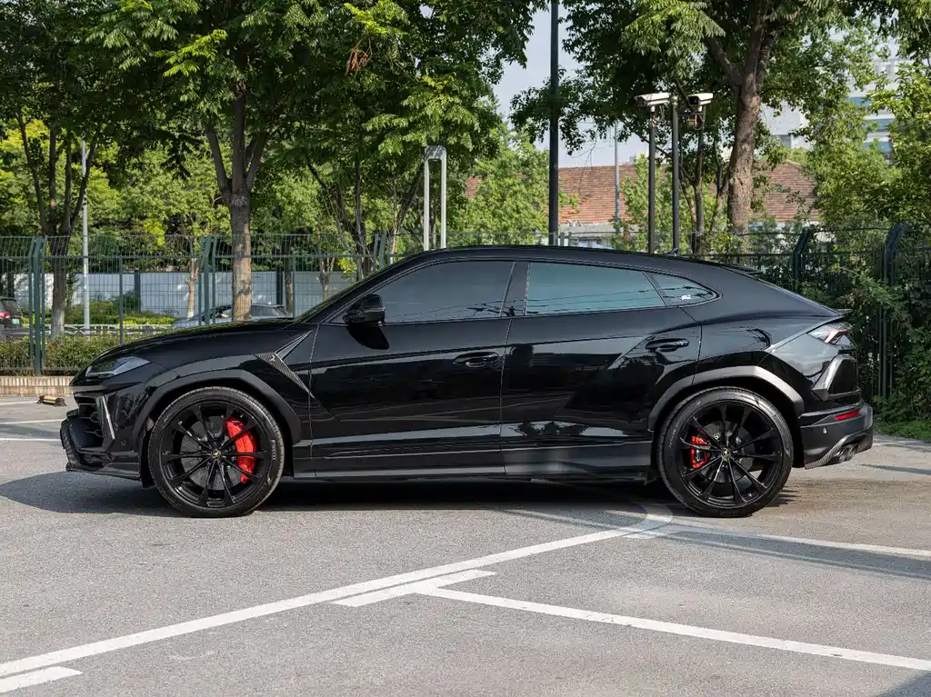 Lamborghini Urus 2019 — фото 7