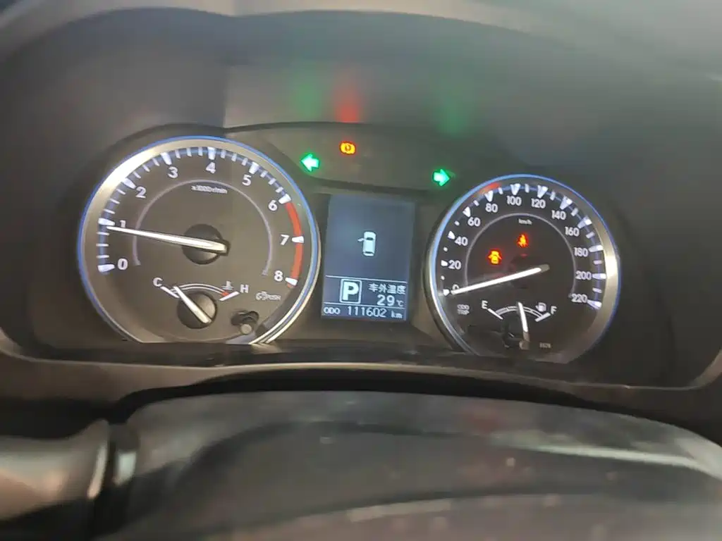 Toyota Highlander 2015 — фото 12