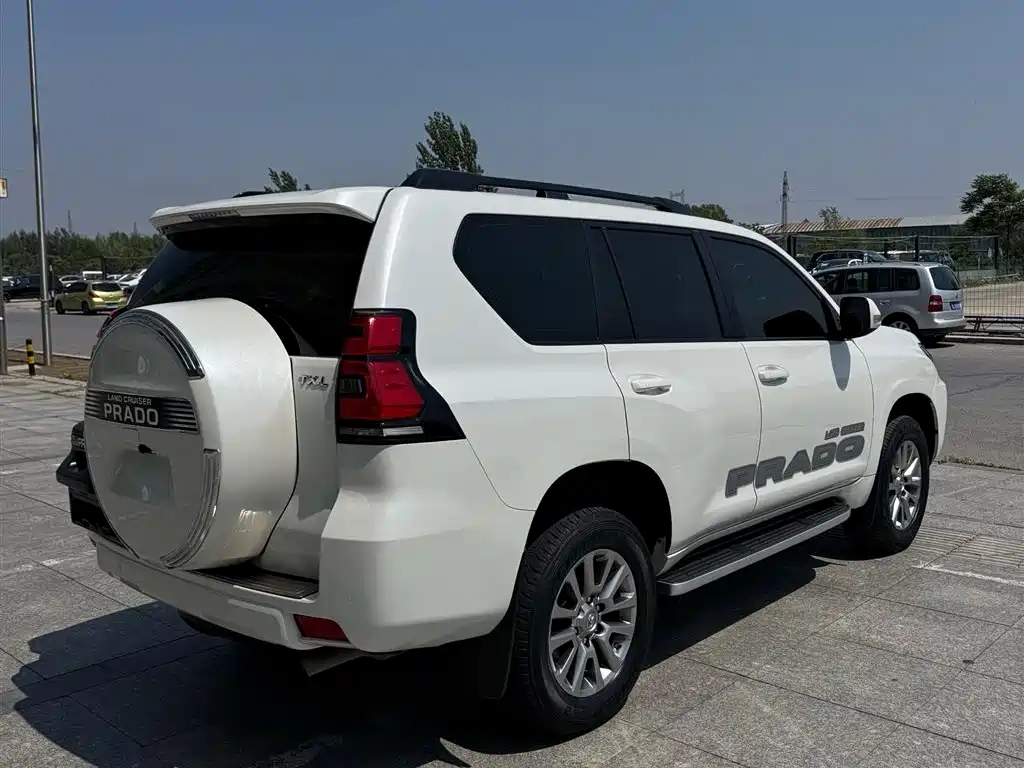 Toyota Prado 2018