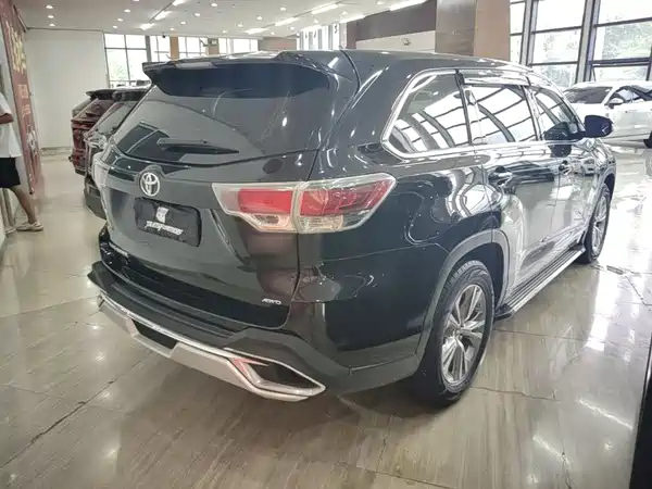 Toyota Highlander 2017