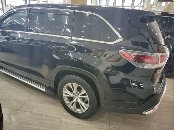 Toyota Highlander 2017