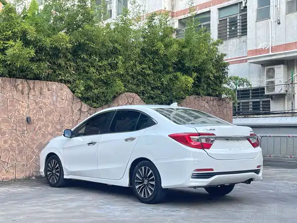 Honda Crider 2015