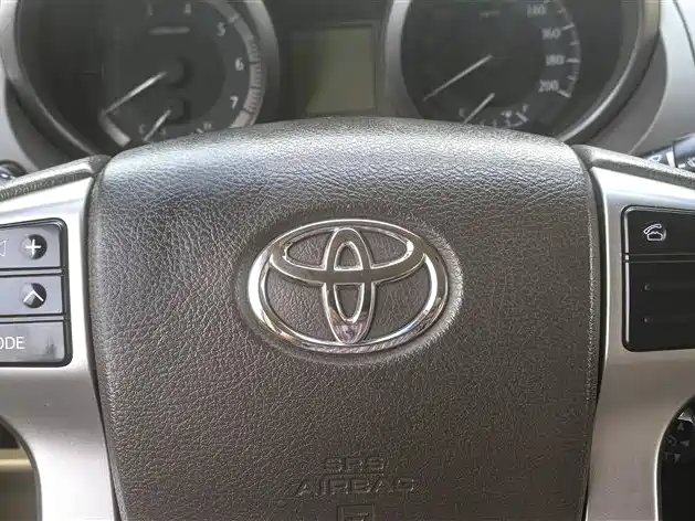 Toyota Prado 2015 — фото 17