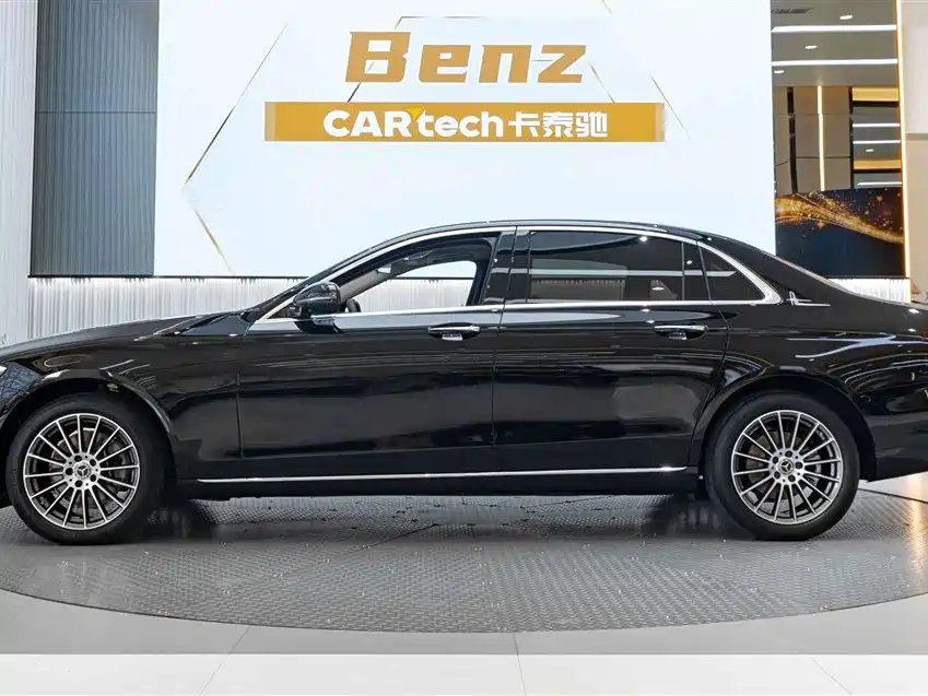 Mercedes-Benz E-Class 2024