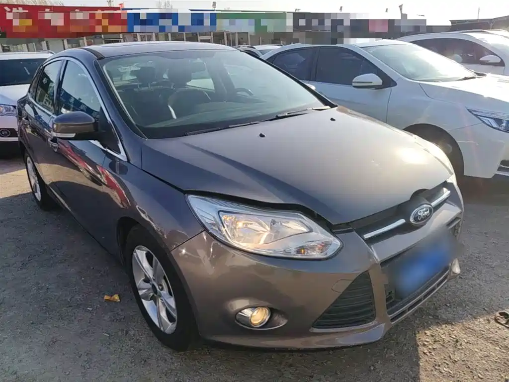 Ford Focus 2015 — фото 4