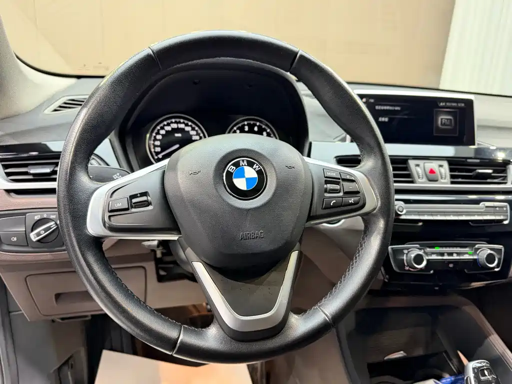 BMW X1 2020 — фото 10