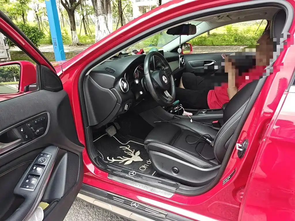 Mercedes-Benz GLA 2017 — фото 14