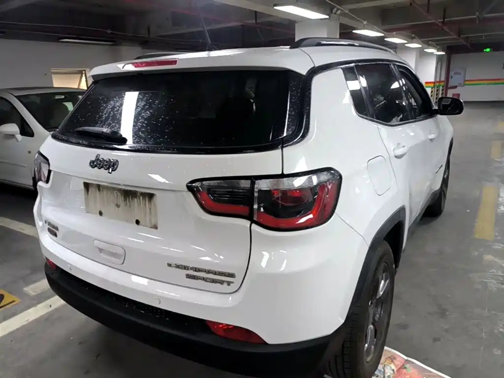 Jeep Compass 2017 — фото 5