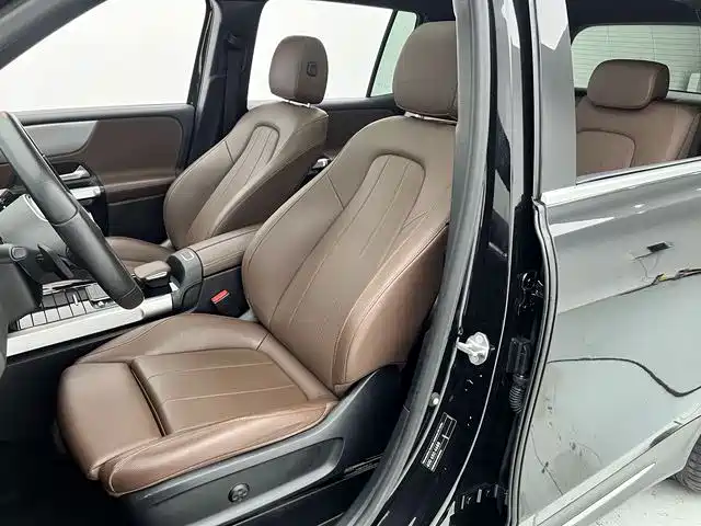 Mercedes-Benz GLB 2020 — фото 19