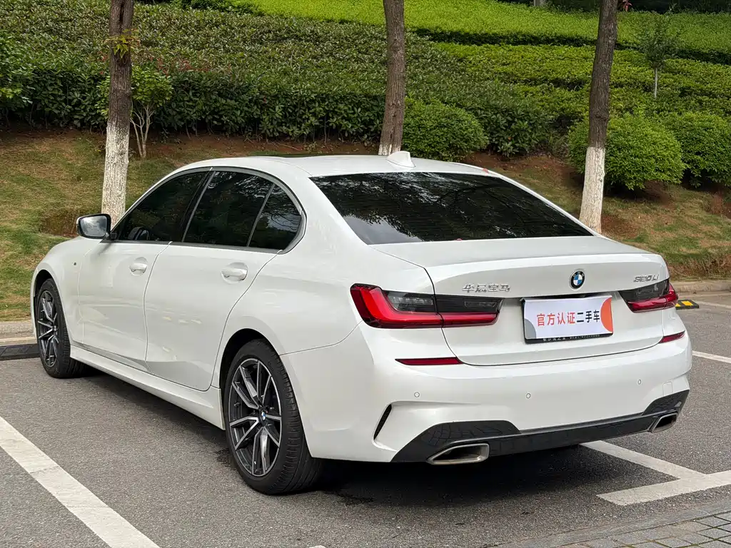 BMW 3 Series 2021 — фото 16