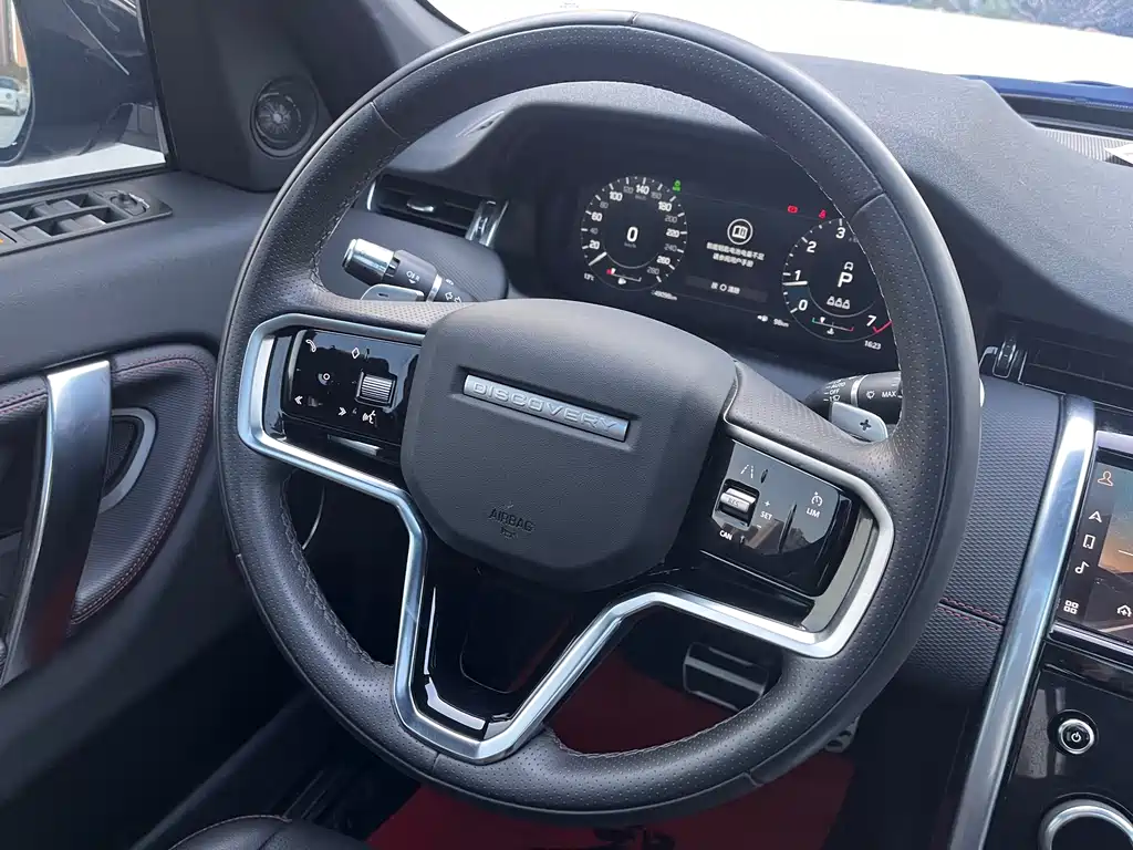 Land Rover Discovery Sport 2023 — фото 17
