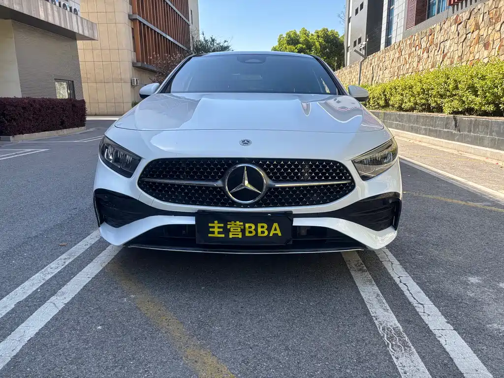 Mercedes-Benz A-Class 2023 — фото 2