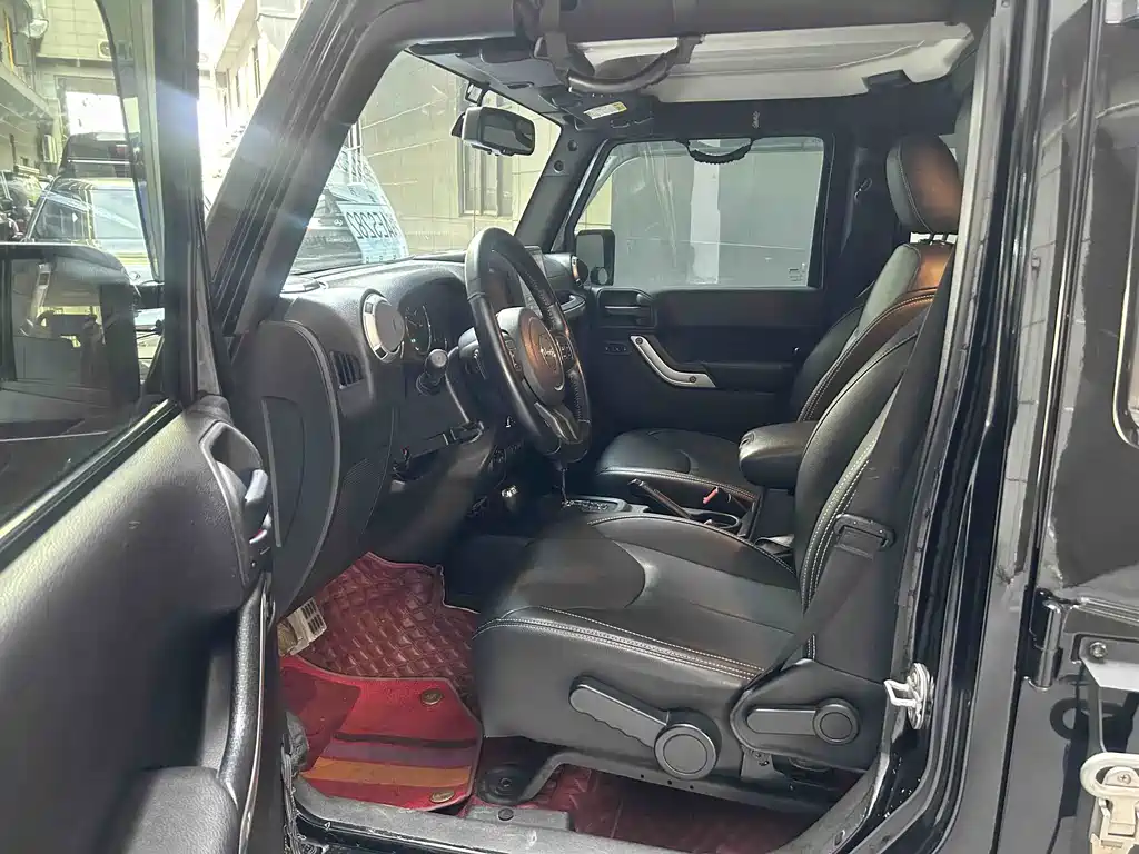 Jeep Wrangler 2015