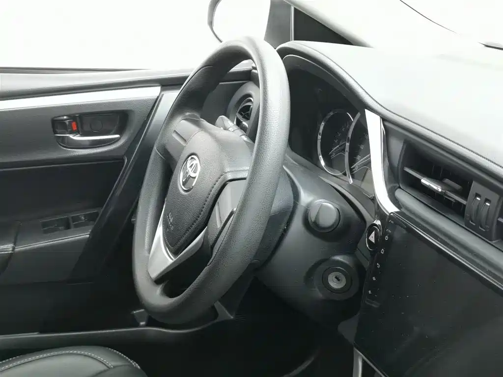 Toyota Corolla 2019 — фото 22