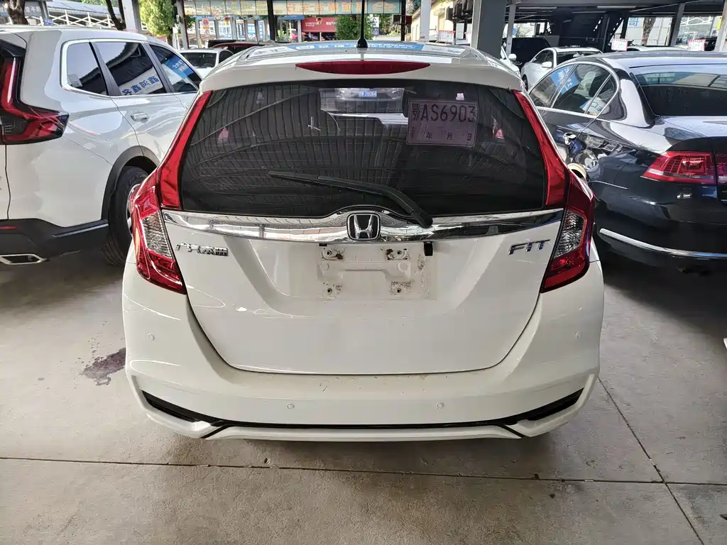 Honda Fit 2018 — фото 11