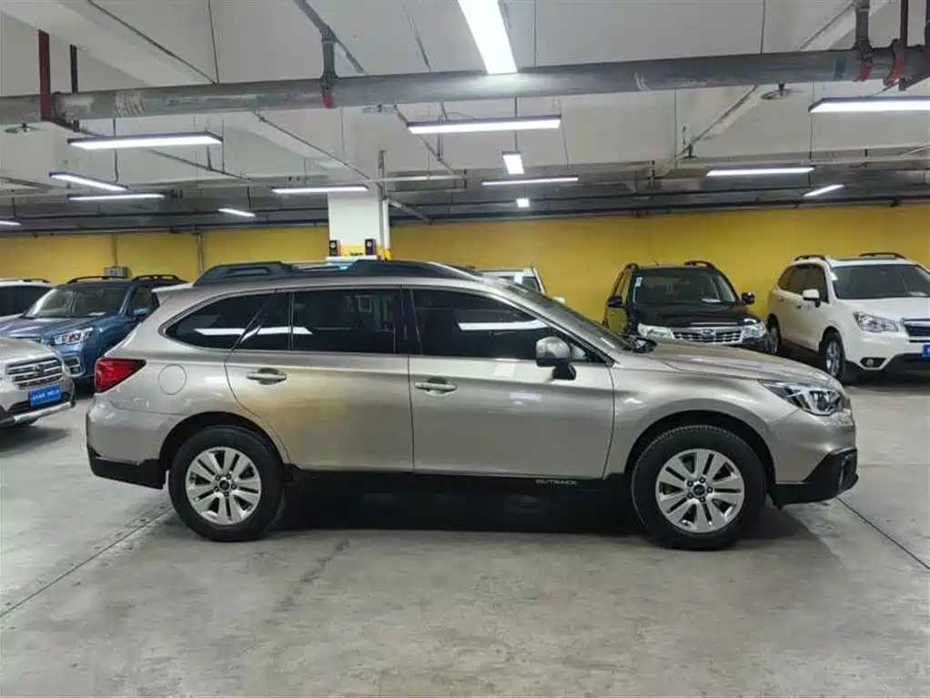 Subaru Outback 2017 — фото 5