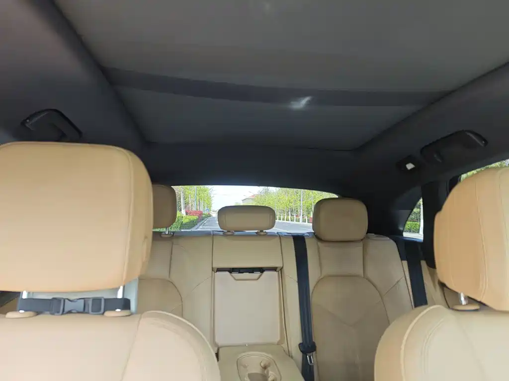 Porsche Macan 2018 — фото 10