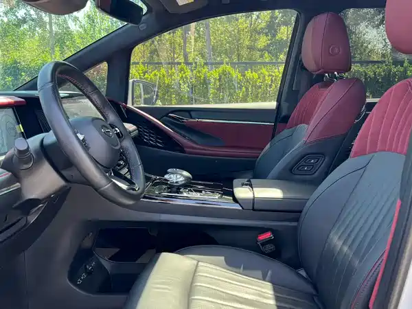 GAC Trumpchi M8 2023